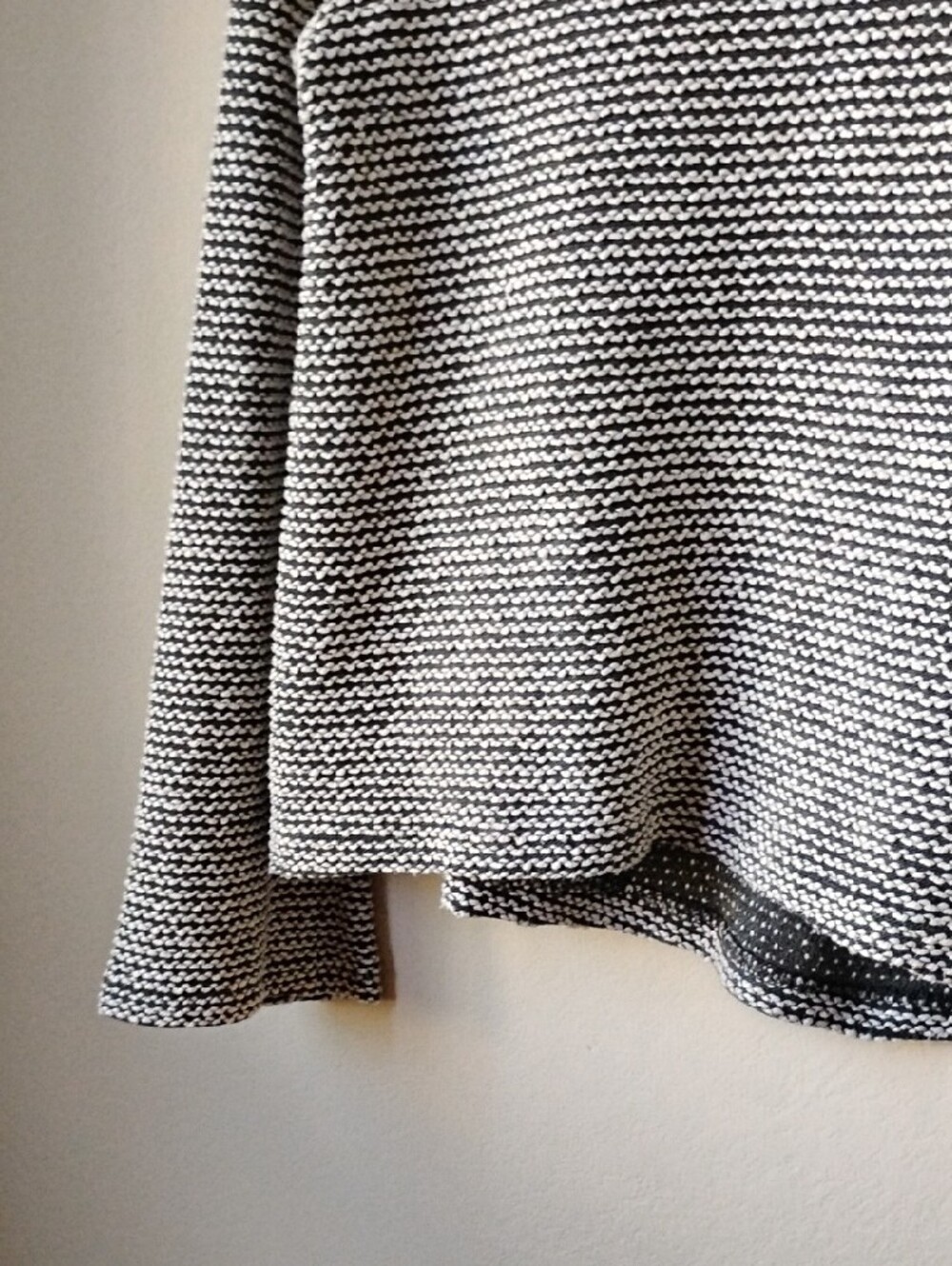 Roxy Size S Black & White Striped Knit Button-Shoulder Sweater - Picture 7 of 16